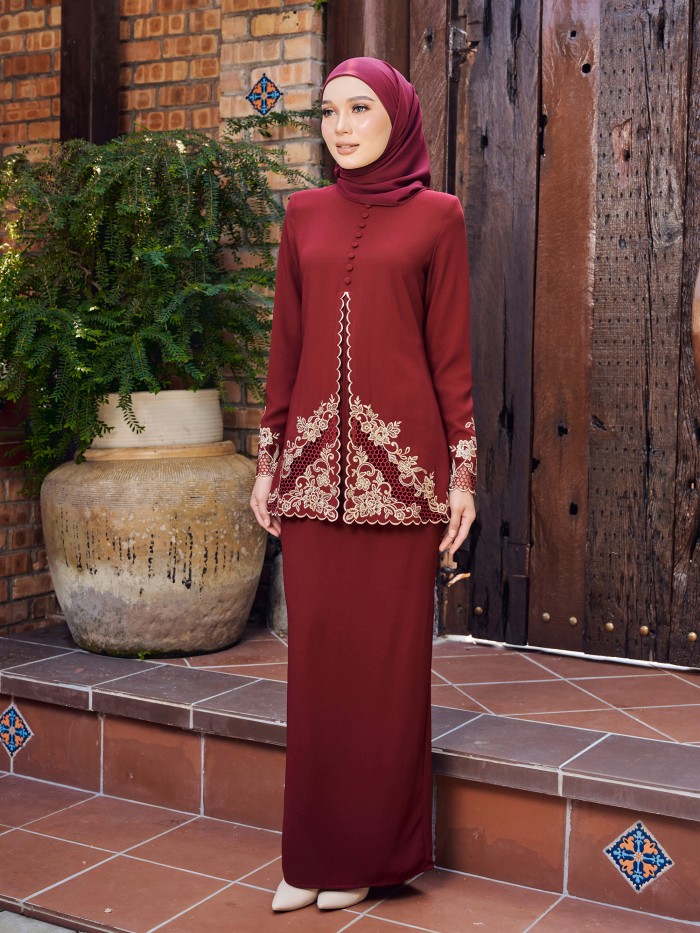 ZAHIA KURUNG - MAROON