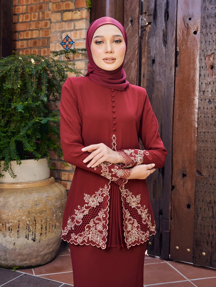 ZAHIA KURUNG - MAROON