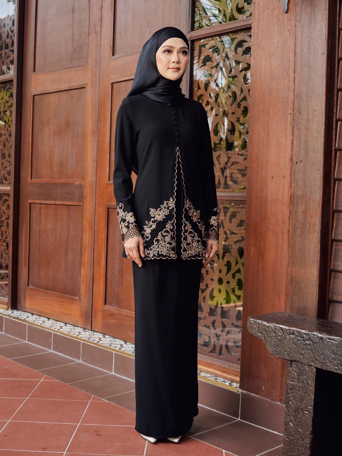 ZAHIA KURUNG - BLACK