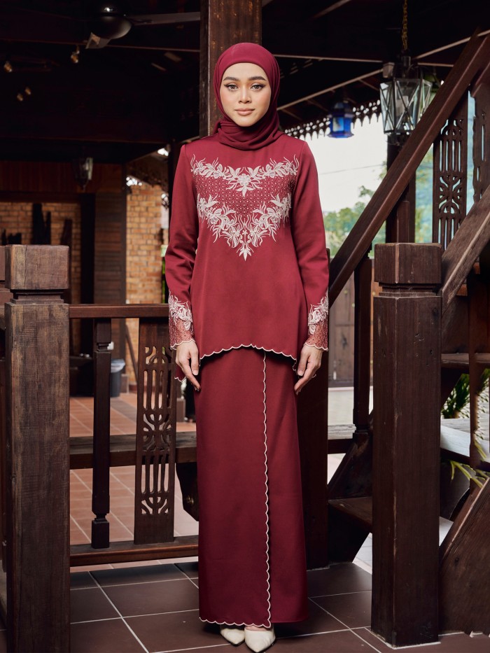 ZAHARA KURUNG 2.0 - MAROON