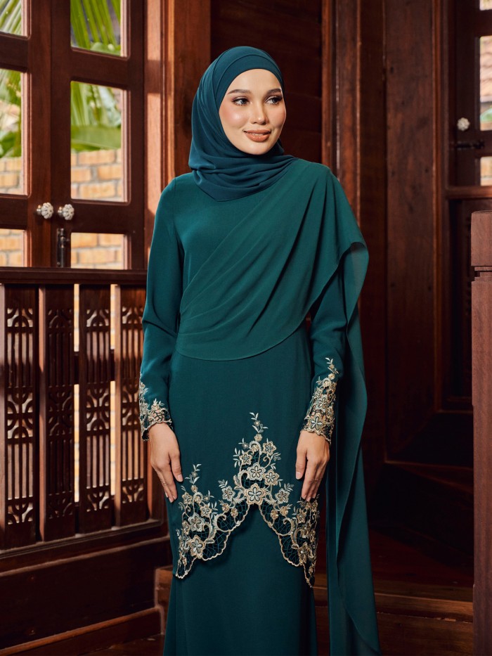 MARWAH KURUNG - EMERALD