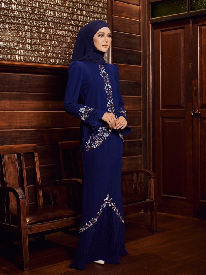 DIORA KURUNG - NAVY